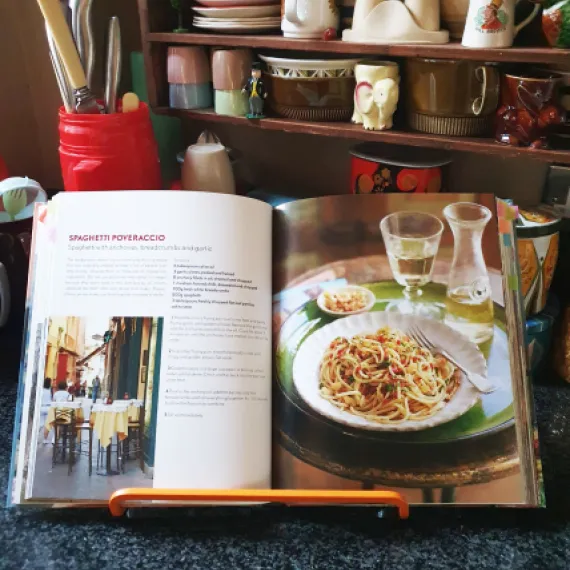 Cookbook stand cook book display recipe holder 
